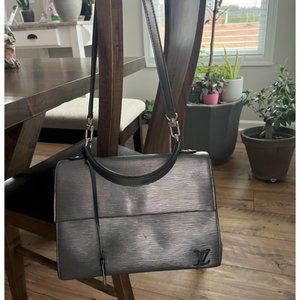 LOUIS VUITTON Anthracite Nacre Epi Cluny MM Bag